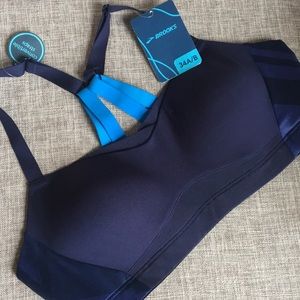 NWT- Brooks FineForm Running Bra- Sports Bra